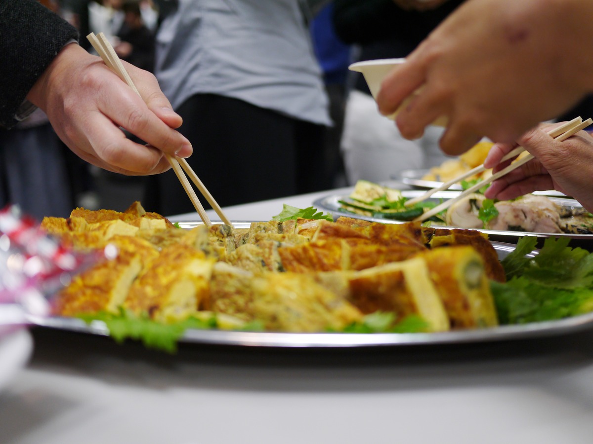 写真：と、コラボ特別編 Webクリエイター新年会 featuringまぼろし その4